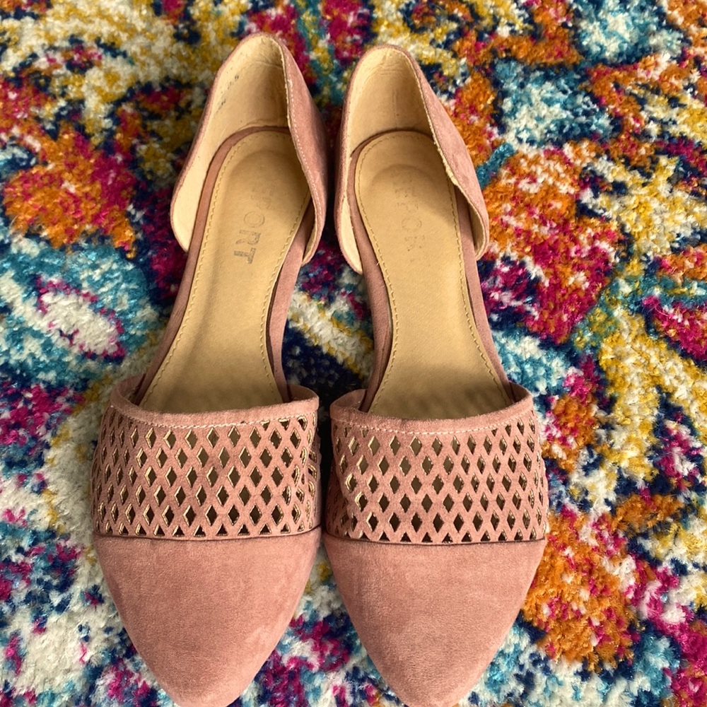 Report Blush Pink Flats